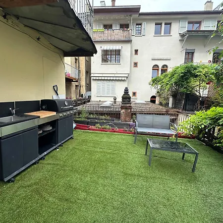 Les Terrasses De Valere Apartamento *